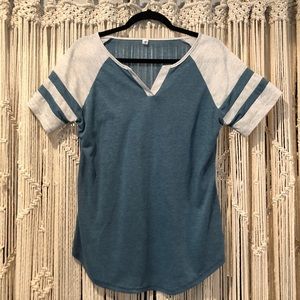 Locry ladies tee-NWOT